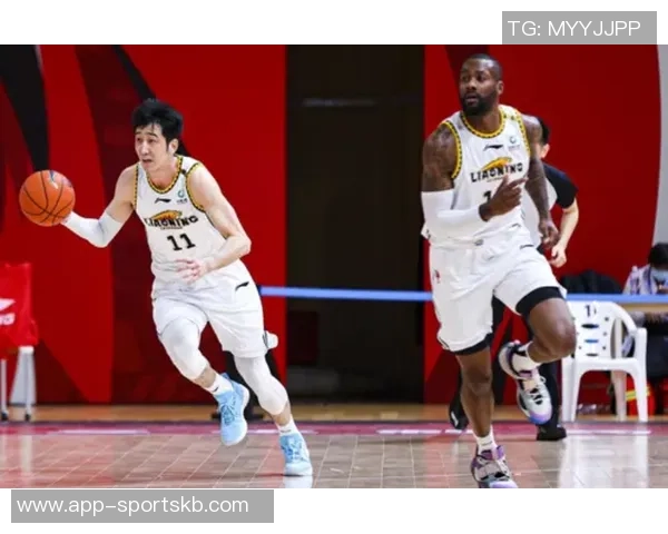 弗兰克解析西蒙斯替补原因强调联赛杯表现影响决策